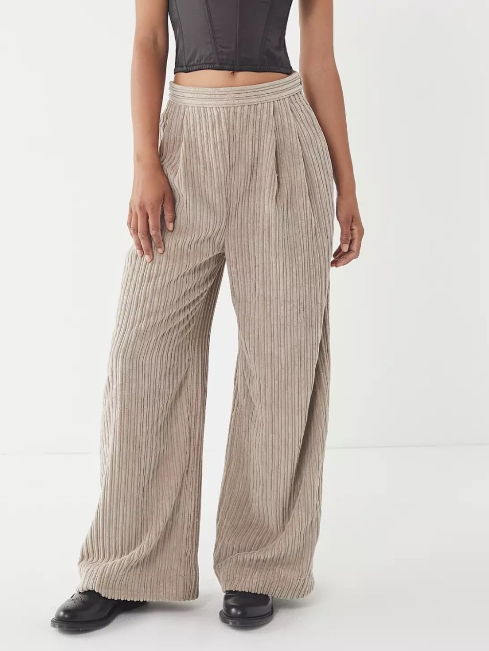 URBAN OUTFITTERS Perry Puddle Pant Sz 6